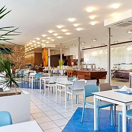 Sagitta All Inclusive Holiday Resort 3* أوميس