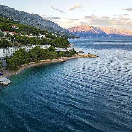 Sagitta All Inclusive Holiday Resort 3* 奥米什